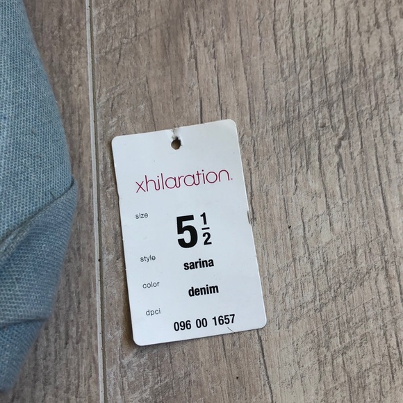 NWT Xhilaration 5.5 denim pointed toe flats - Picture 4 of 6